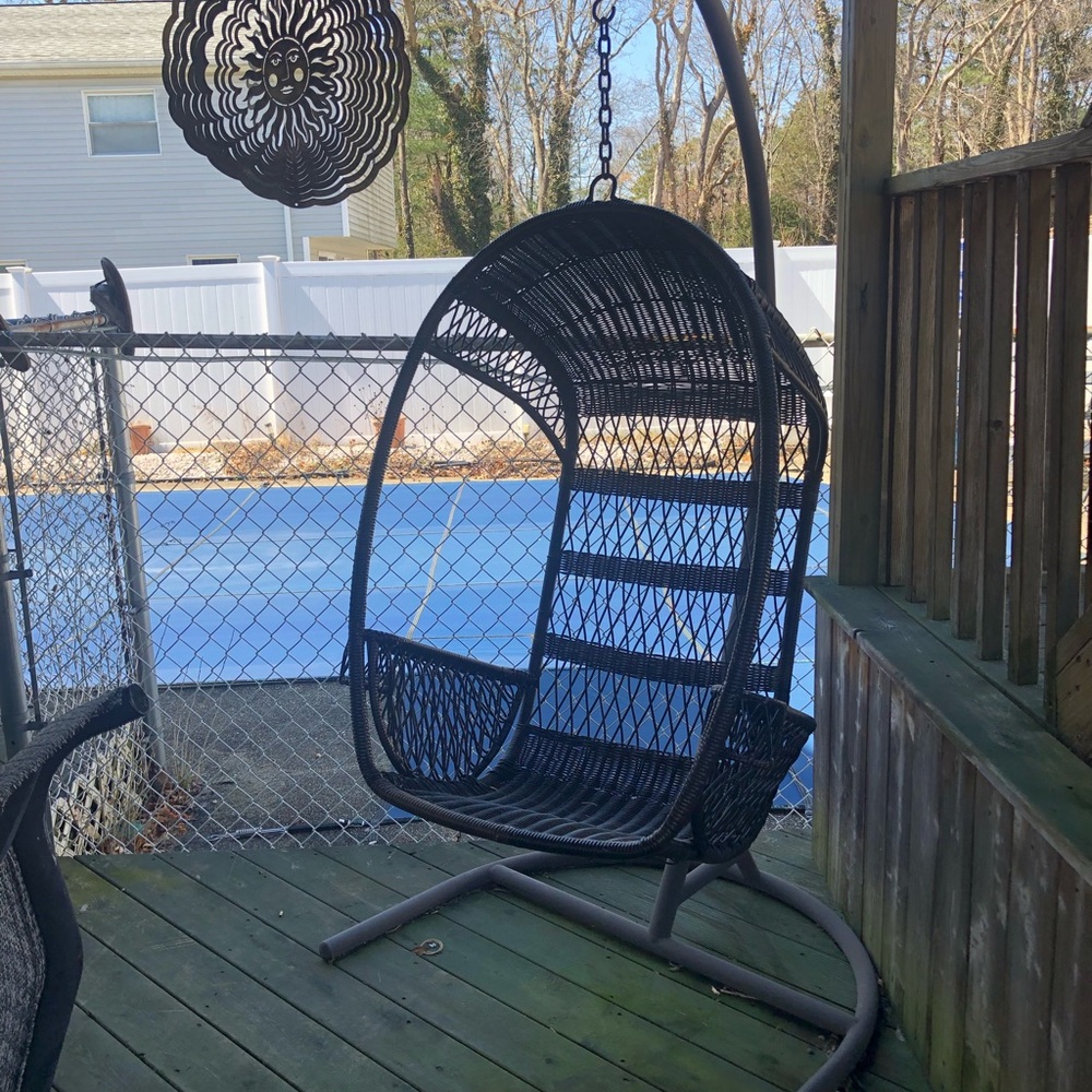 Swing. Wicker